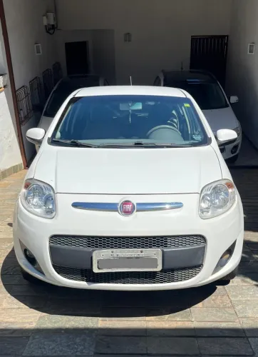 Fiat Palio Essence 1.6 Flex 16V 5P 2014