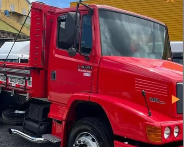 MERCEDES-BEZ MB 1620 CARROCERIA MADEIRA (transferência de dívida)