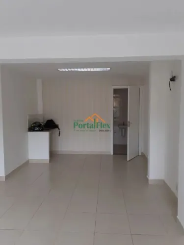 Loja à locação em Parque Residencial Laranjeiras - Serra/ES