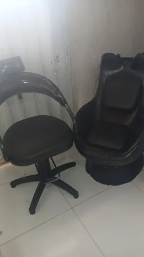 Vendo lavatório e cadeira