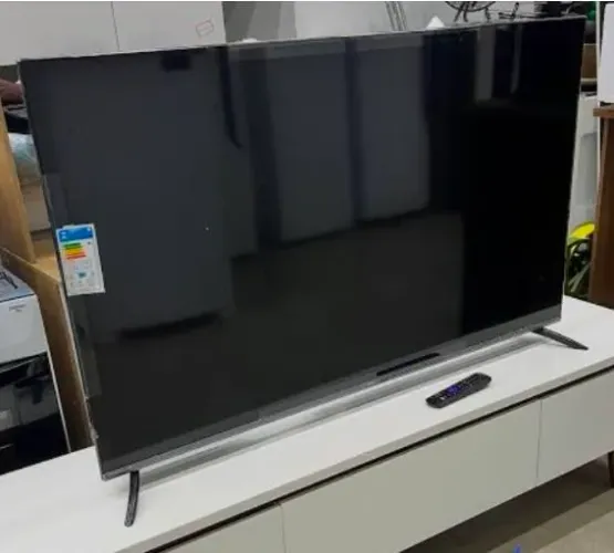 Tv 58" philco roku