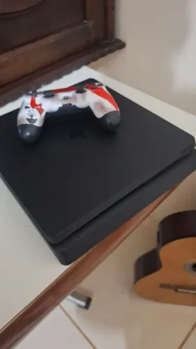 PS4 Super Slim 1TB IMPECÁVEL + Controle Original Personalizado God of War + GTA5 !