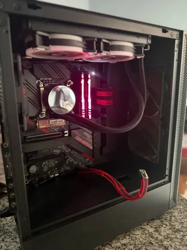 PC Gamer Core I7 10700k 16Gb RAM