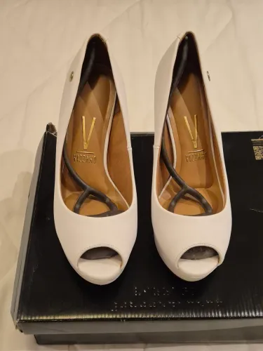 Peep toe branca vizano