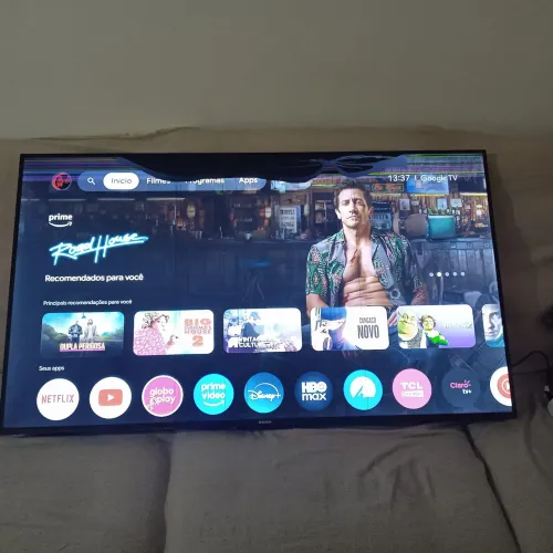 Televisão para retirar peças