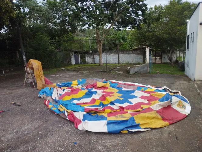 Balão retrô pula pula