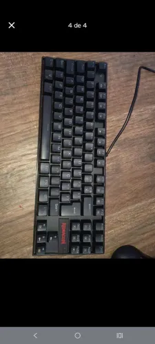 Vendo ou troco kit gamer teclado mecânico Redragon Kumara mouse logitech g403 hero