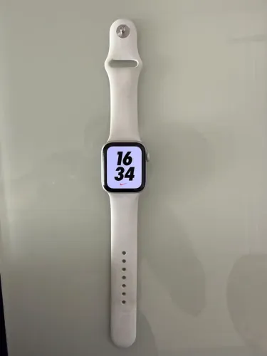 ? VENDO APPLE WATCH SE 40 MM