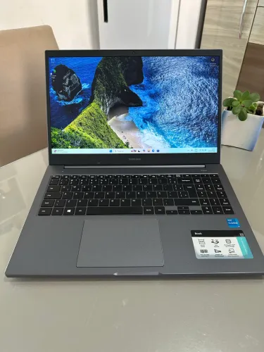Notebook Samsung Book | Intel Core i5 11ª Geração | 8GB RAM | SSD 256GB NVMe | Iris Xe