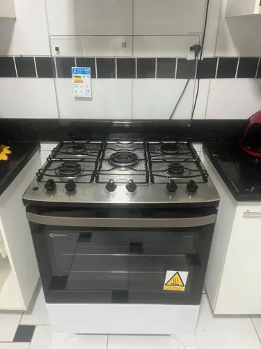 Fogão Electrolux 5 Bocas Inox Seminovo - Muito Conservado!