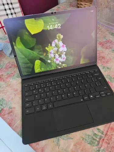 Tablet Samsung Galaxy S10 Plus + Teclado
