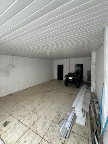 Aluga-se galpão no Bairro América próximo à Avenida Camilo calazáns