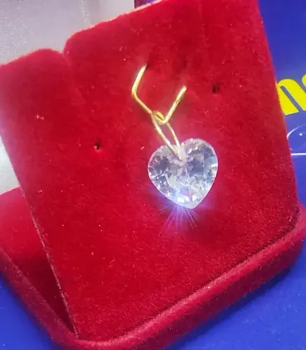 Pingente Coração 10 mm Ouro 18 Kilates Pedra Zircônia Peso 1.23 Gramas