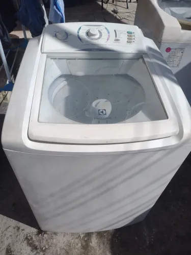 Vendo máquina Eletrolux 12 kg