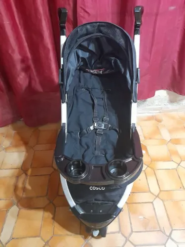 CARRINHO DE BEBÊ PRETO