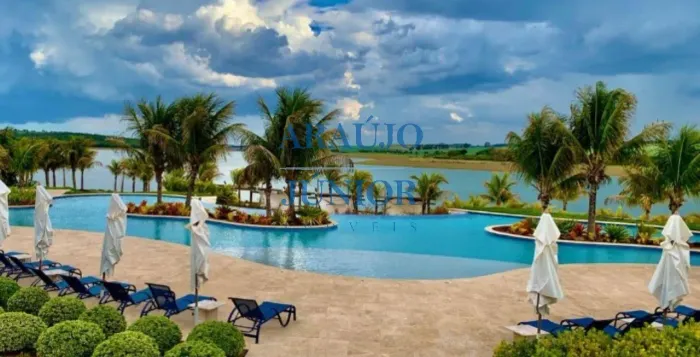 Terreno à venda no Condomínio Riviera de Santa Catarina II, com 600m² - Itaí - SP