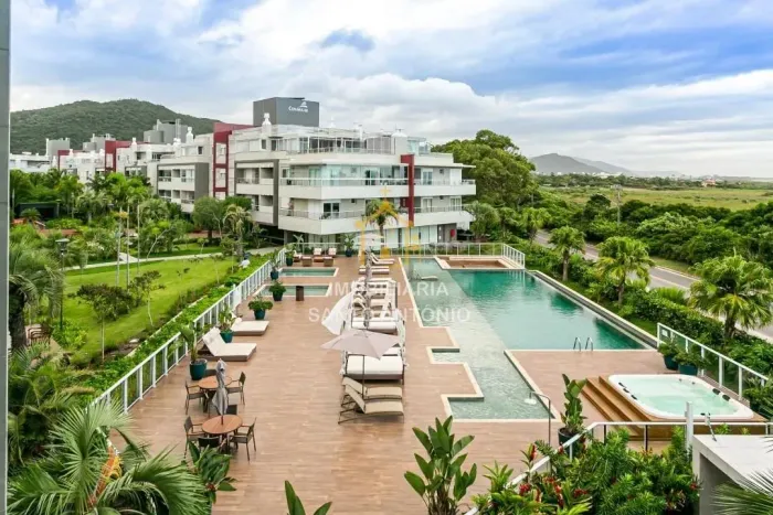 Apartamento a 3 minutos do mar, finamente mobiliado e em um dos melhores condomínios do ba