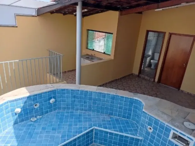 Casa à venda no Jardim Simus, Sorocaba-SP.