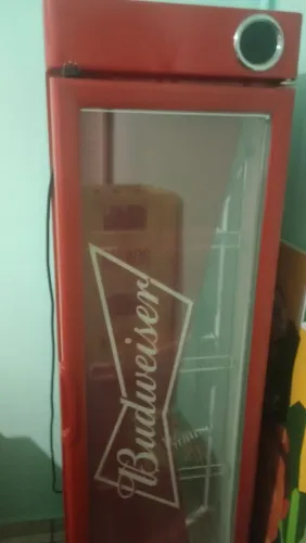 Cerejeira freezer budweiser