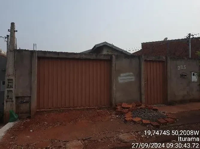 Imóvel com ótimo padrão Casa no Pres Vera Lucia Elia, Iturama - MG, Nº 225, 2 quartos, 1