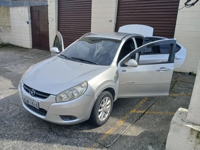 JAC J3 Turin Sedan Brasil 1.4 16V 4P Mec. 2012