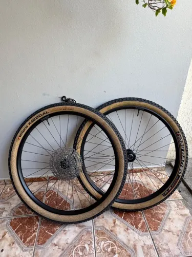 Par de rodas alexrims 29 boost + k7 deore 12v 10/51