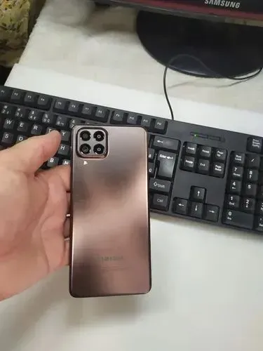 M 53 5G 128gb