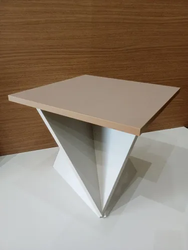 Mesinha Minimalista Sala/Quarto