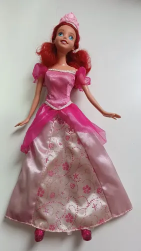 Boneca princesa Ariel (a pequena sereia) - Mattel 2012
