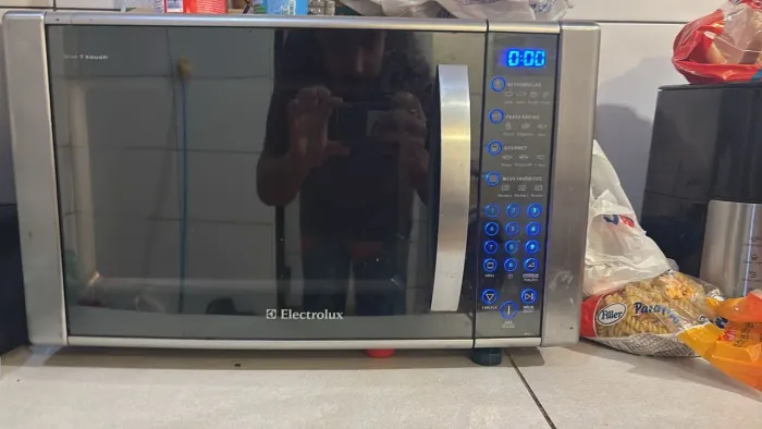 Vendo microondas 110v Electrolux