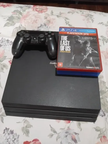 PS4 Pro SSD de 1TB, um controle e 19 jogos