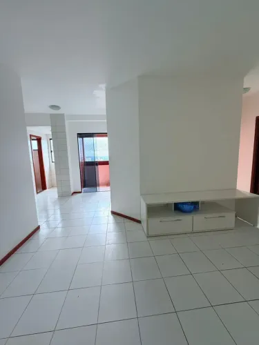 Apartamento com 2 quartos para Locação no Ed. Rio Figueira, Pedreira
