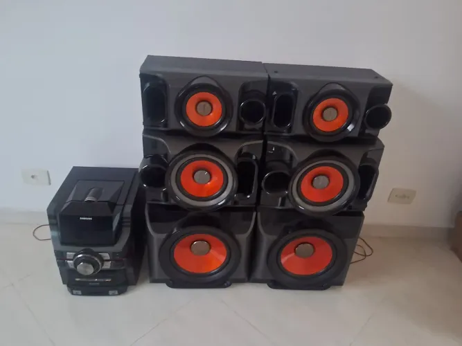 Som Samsung gigante sound MX-D870 