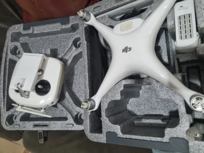 Phantom 4