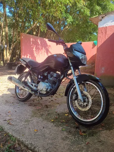 Vendo Titan mix 150 tudo em dias
