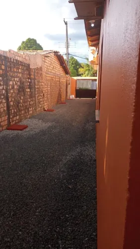 Aluga-se apartamento