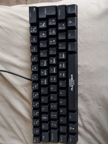Vendo teclado mecânico 0,1 de digitação com lede