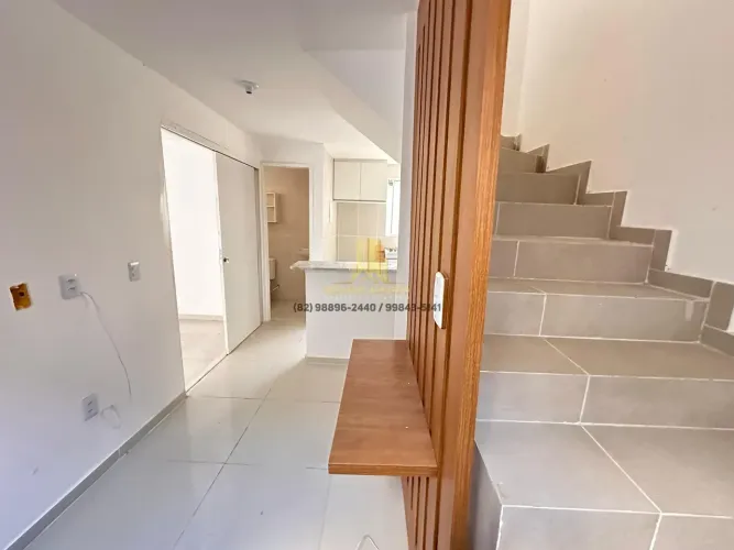Casa com 03 quartos para alugar, condomínio fechado, Antares