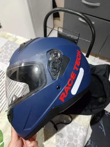 Capacete novo, nunca usado 320