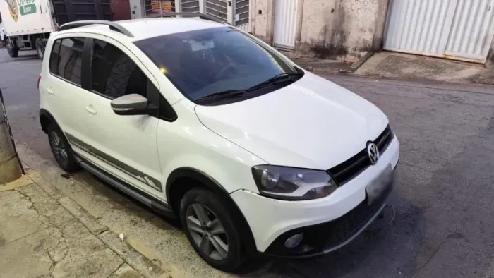 Volkswagen Crossfox 1.6 MI Total Flex 8V 5P 2012
