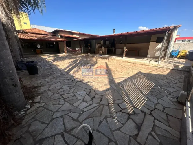 Casa para Venda em Brasília, Vicente Pires, 3 dormitórios, 1 suíte, 4 banheiros, 2 vagas