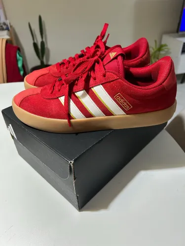 Tênis Adidas VL Court 3.0 vermelho