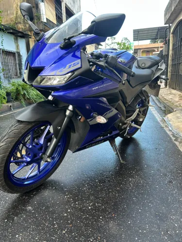 Yamaha R15 (YZF R-15)