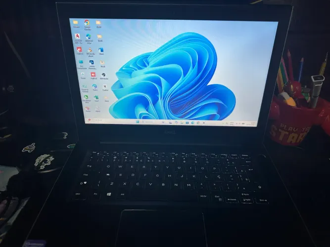 Dell Vostro 5471 Top de Linha i7 8ª Geração SSD - Muito Conservado