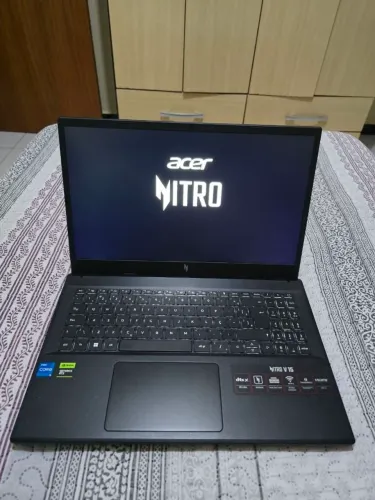 Acer Nitro V15 RTX 4050