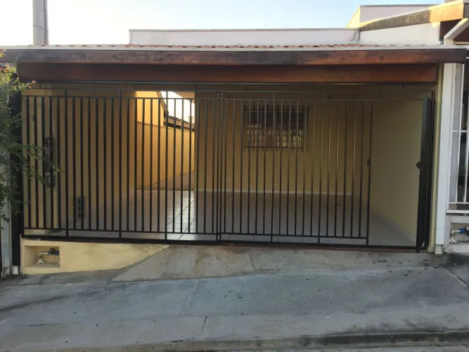 VENDO CASA NO JARDIM MARIANA 2 OTIMA LOCALIZAÇÃO 