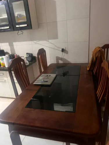 Mesa de Madeira Rústica ? Elegância e Resistência