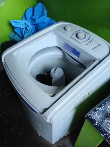 Vendo máquina de lavar 15 kg Electrolux