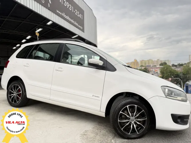 Volkswagen Spacefox 1.6/ 1.6 Trend Total Flex 8V 5P 2014