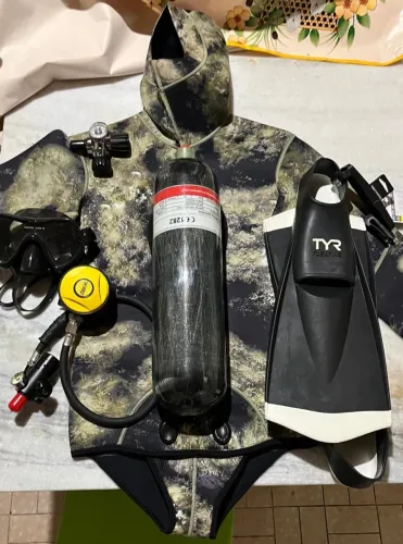 Kit Mergulho Completo Fato Neoprene Cilindro Fibra Regulador Dideep TYR